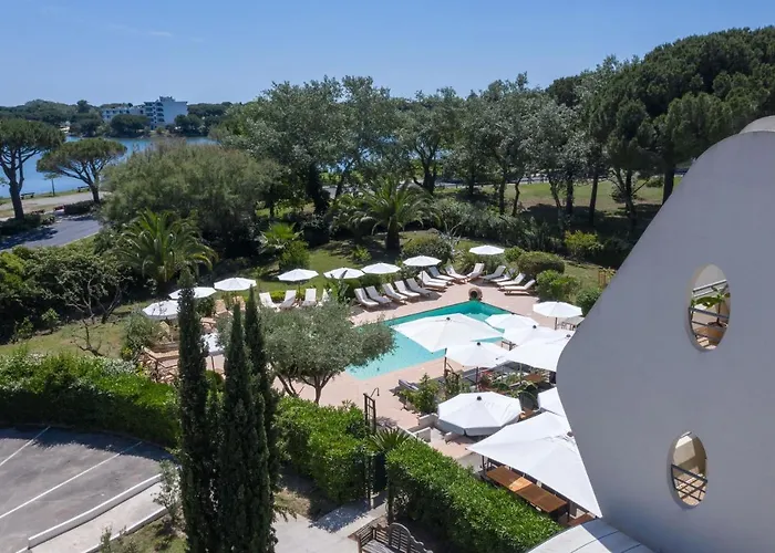 Golf Hotel