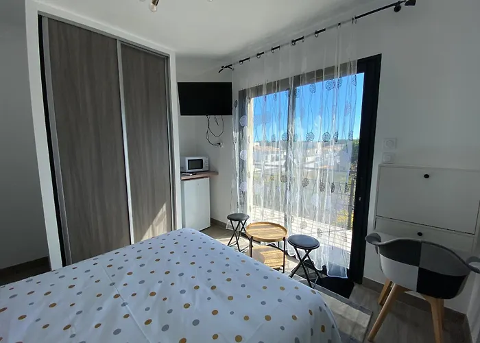 Studio et chambres V I P