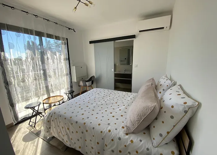 Studio et chambres V I P